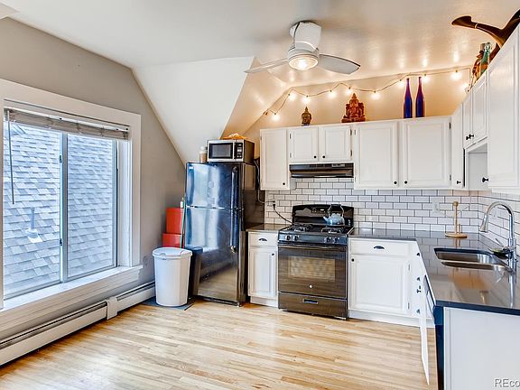 4th image of 123 W Ellsworth Ave APT 3