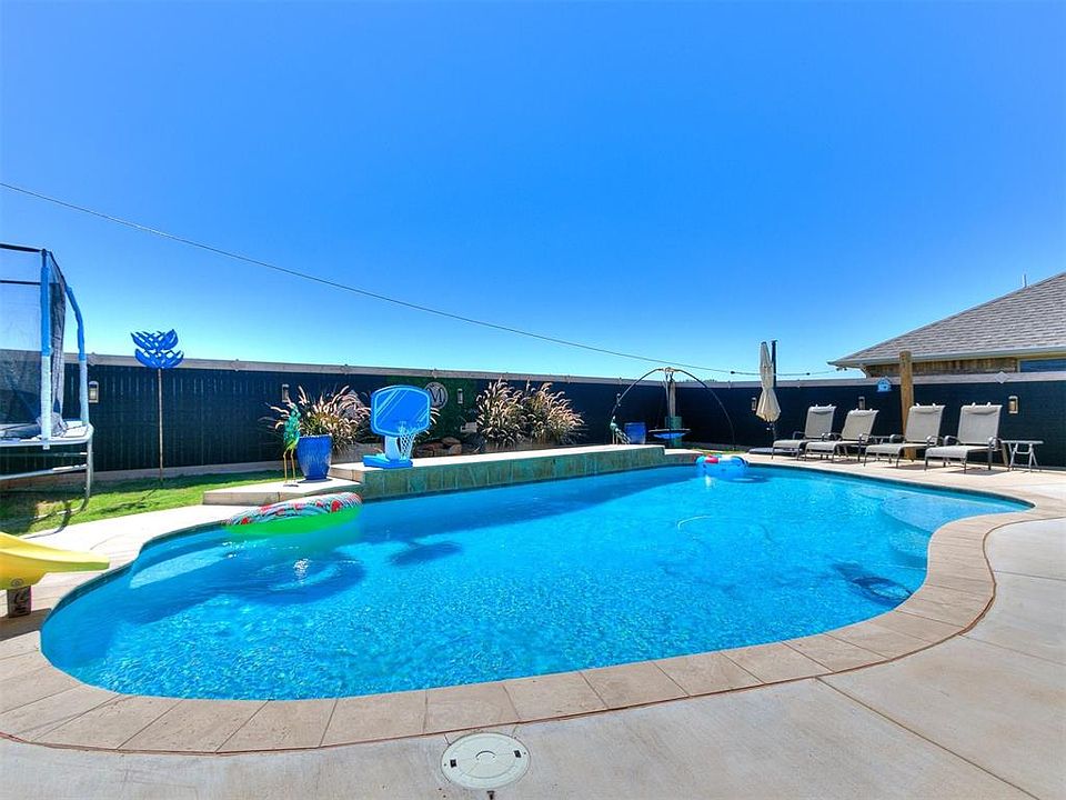 1st image of 2609 Ryder Dr