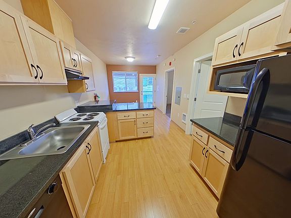 3rd image of 362 E 12th Ave APT 207