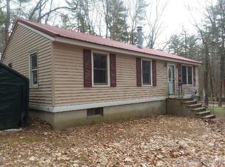 131 Greenfield Rd, North Waterboro, ME 04061