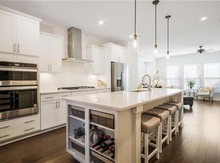 1176 City Park Ln, Decatur, GA 30033