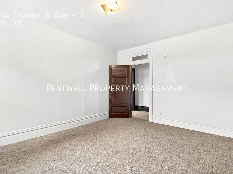 734 Franklin Ave #3 — Photo 13