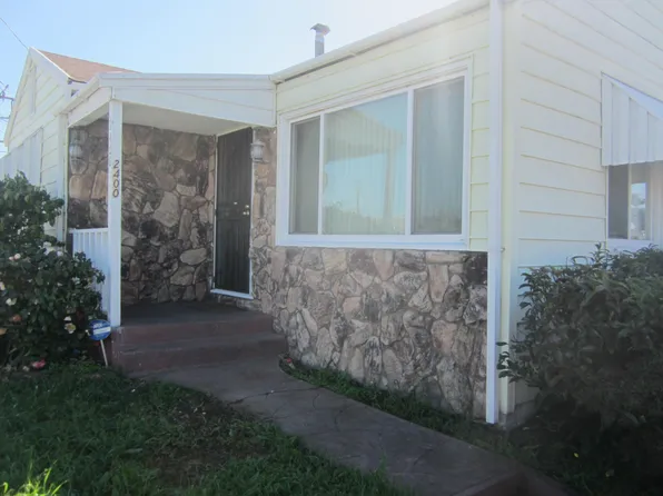2400 Pine Ave, Richmond, CA 94806