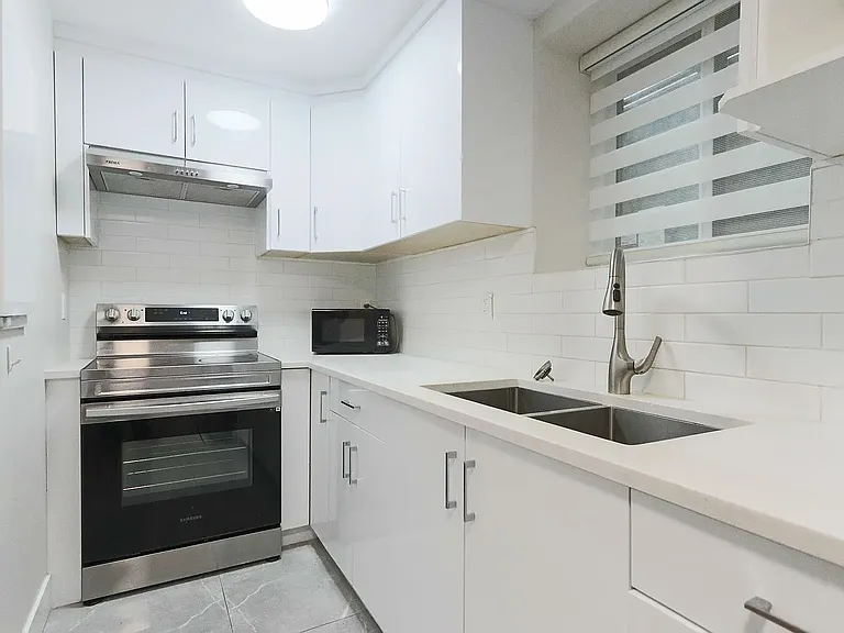 16792 18b Ave #1 — Photo 18