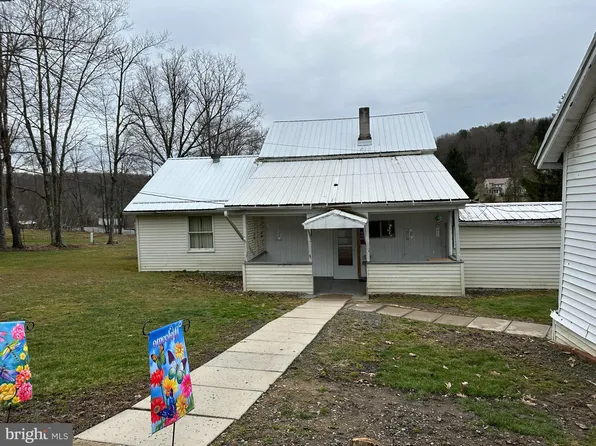60 Mini St, Grassflat, PA 16839