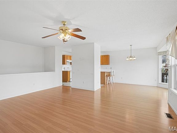 4th image of 4962 Paradise Meadows Dr