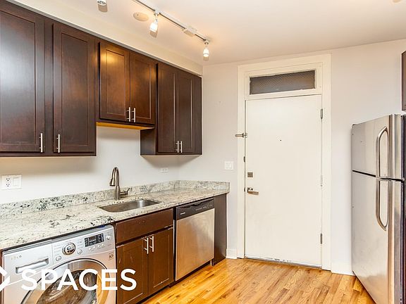 3rd image of 2235 W Wilson Ave #A_2