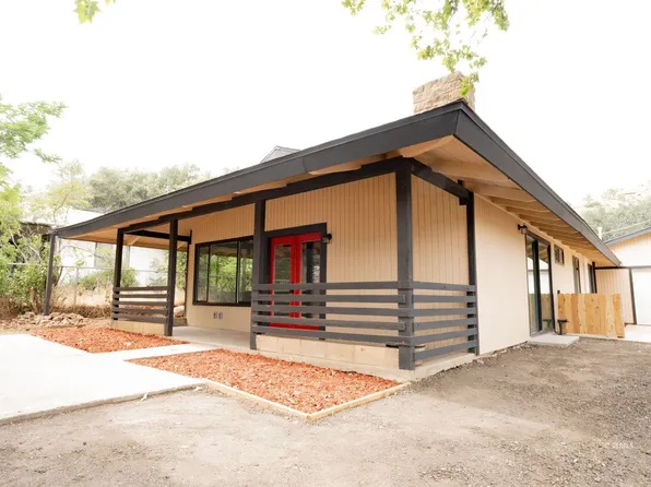 202 Woodland Dr, Wofford Heights, CA 93285