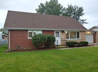 7037 Oxford St, Bridgeview, IL 60455