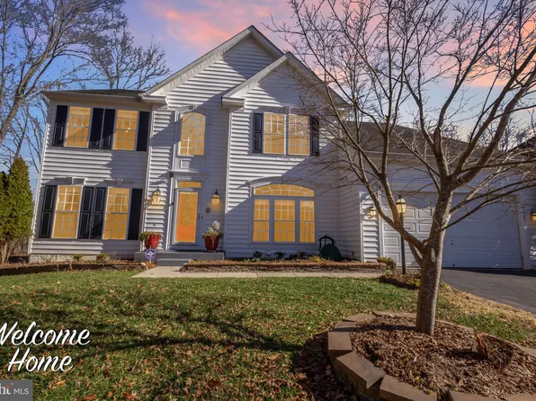 11585 Hopyard Dr, King George, VA 22485