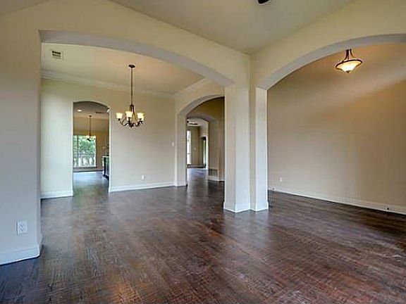 Secondary Living & Dining