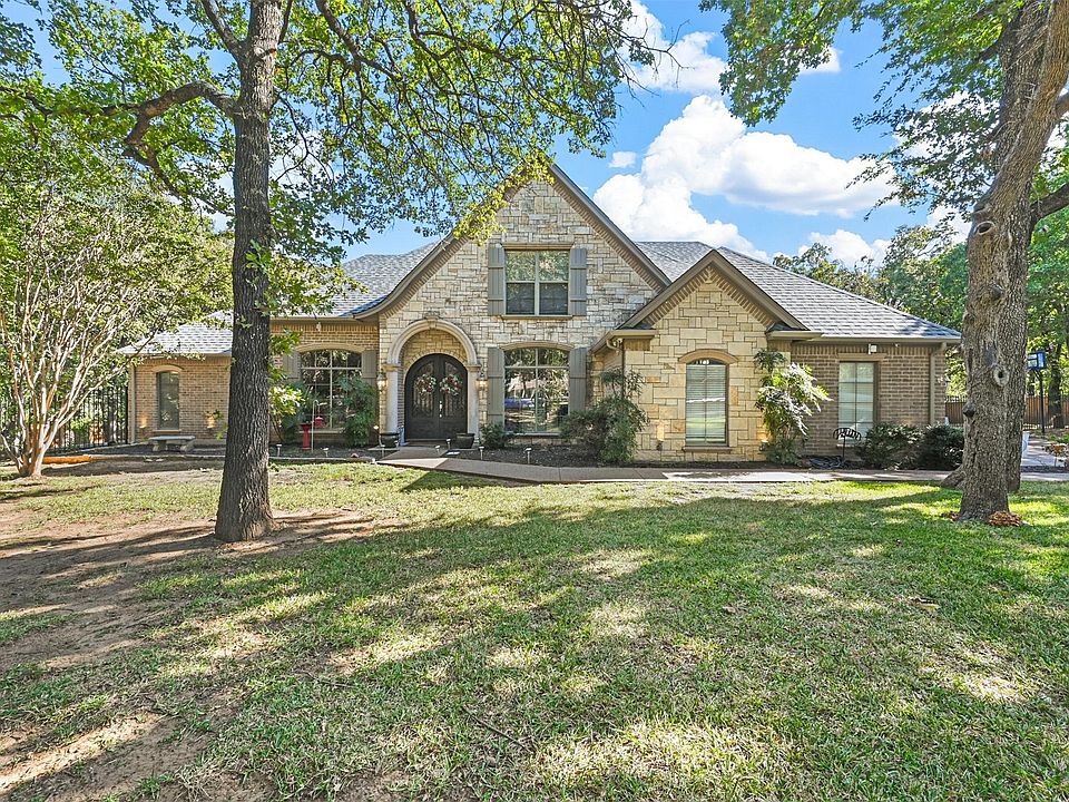 1st image of 127 Country Vista Cir
