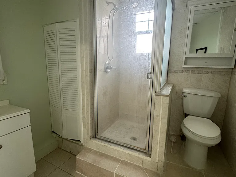 5352 Vance Ave — Photo 5