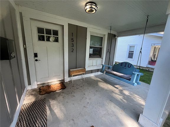 2nd image of 1532 2nd St