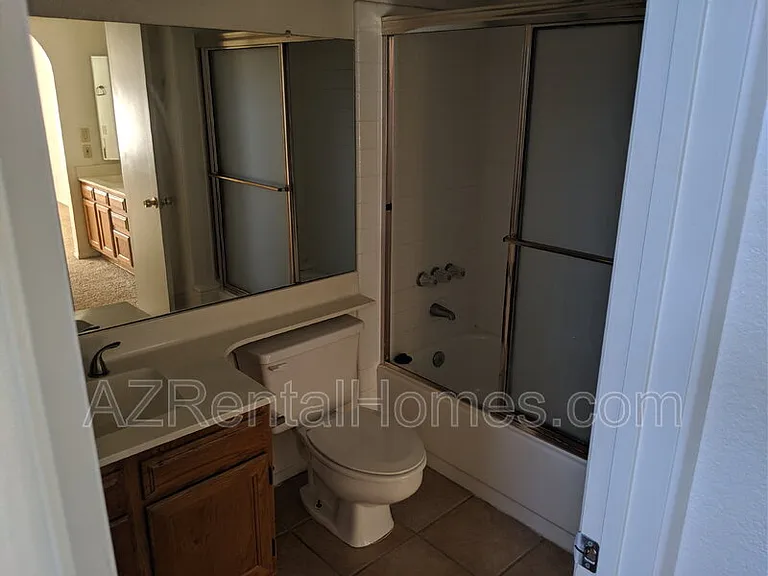 819 N College Ave #I124 — Photo 14