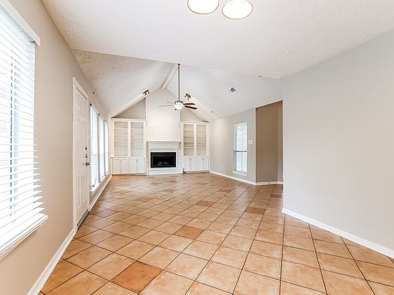 5th image of 9811 Churchill Way Dr