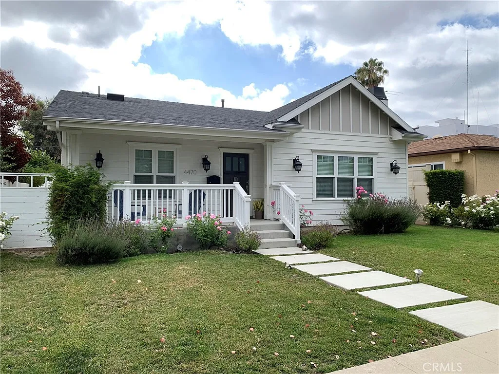3 bed, 4.0 bath, 1950 sqft, $6,500 — Photo 1