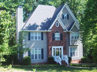 2091 Pembrooke Forest Dr, Winston Salem, NC 27106