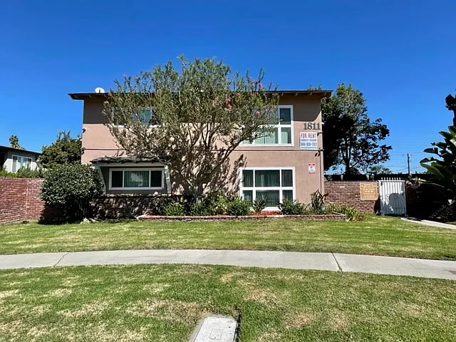 1811 W Sallie Ln #D1 — Photo 26