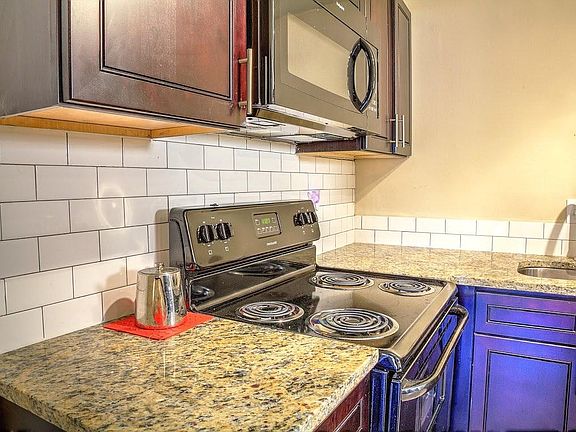 2nd image of 5604 Pershing Ave
