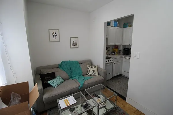 Rented by Mossanen Group | media 41