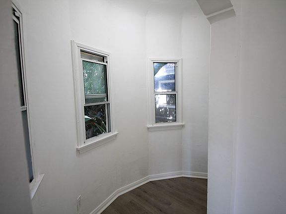 5th image of 4617-21 Council St #B