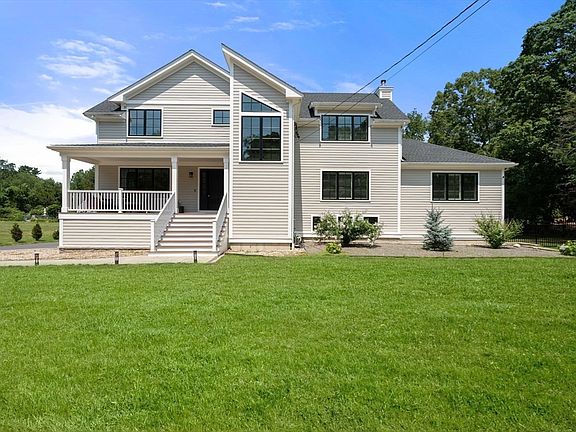 3rd image of 54 Meadowbrook Rd