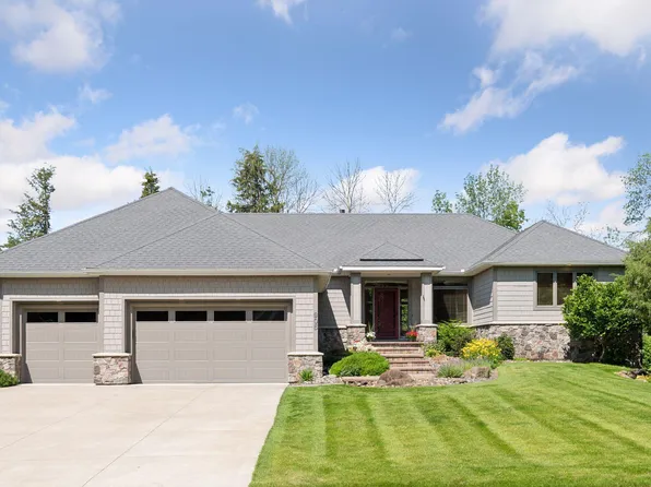 905 Bayside Ln, Mound, MN 55364