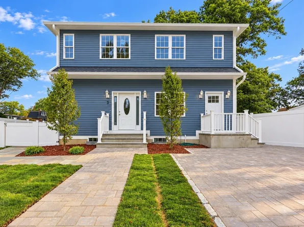 3 Colonial Rd, Milford, MA 01757