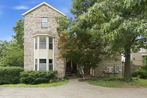 515 Chesterfield Ave #F Photo 1 515 Chesterfield Ave #F Photo 1