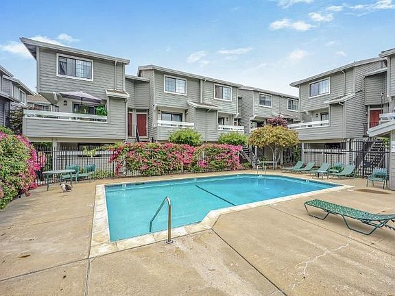 2nd image of 6993 Chantel Ct
