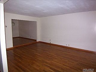 3rd image of 1363 Woodside Ave