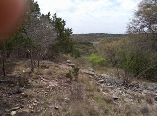 114 Point Rd, Fredericksburg, TX 78624