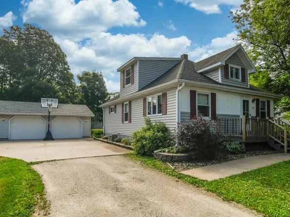 160 Birch Ave, Oconto Falls, WI 54154