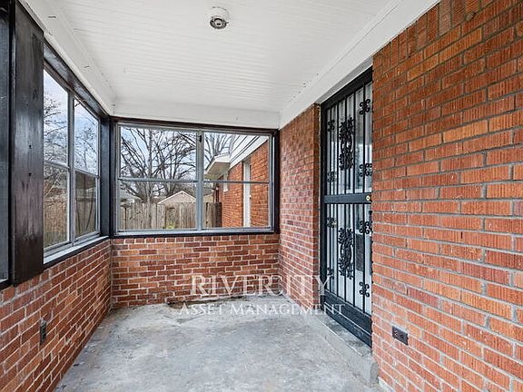 4th image of 1738 Willow Wood Ave