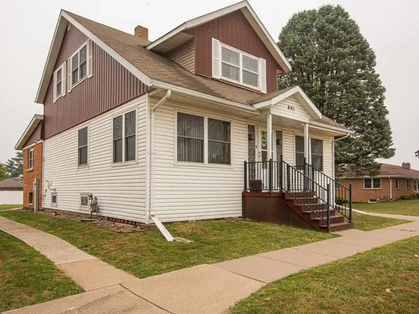 401 E Clay St, Cuba City, WI 53807