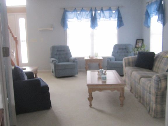 4th image of 475 Arrowhead Dr