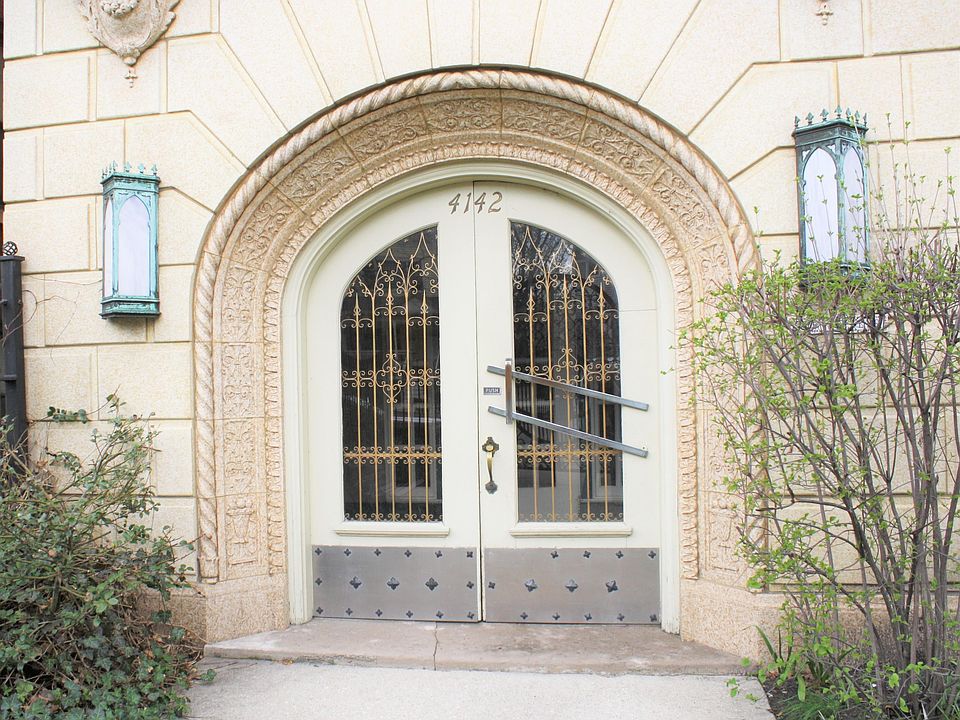 Building Photo 4