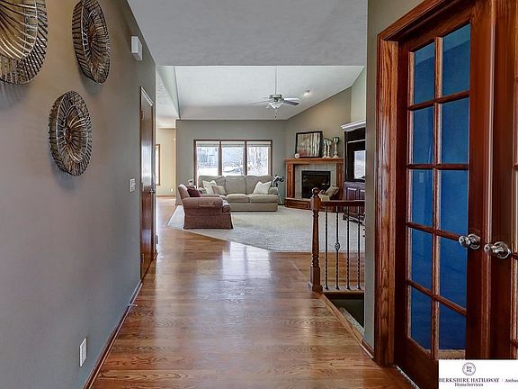 4th image of 2125 N 176th St