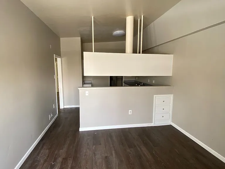 1583 Harrington Loop — Photo 8