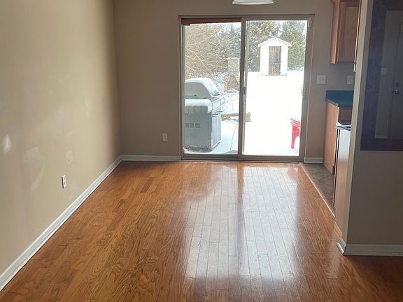 3rd image of 203 Antelope Dr