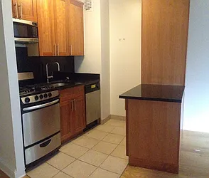 Rented by Manhattan Skyline