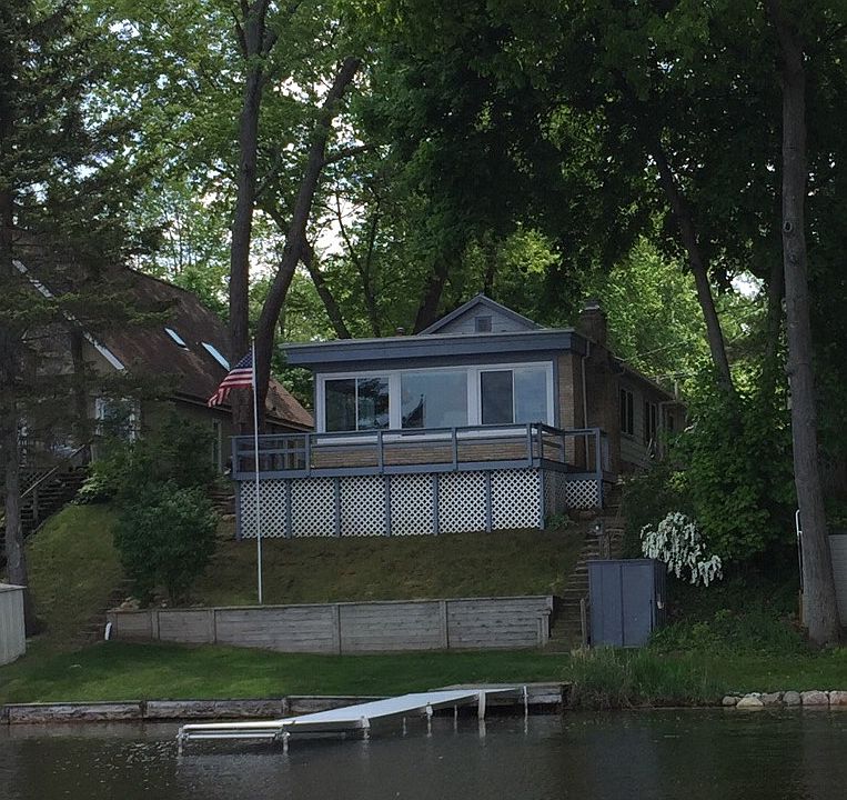 1st image of 911 Lakeview Dr