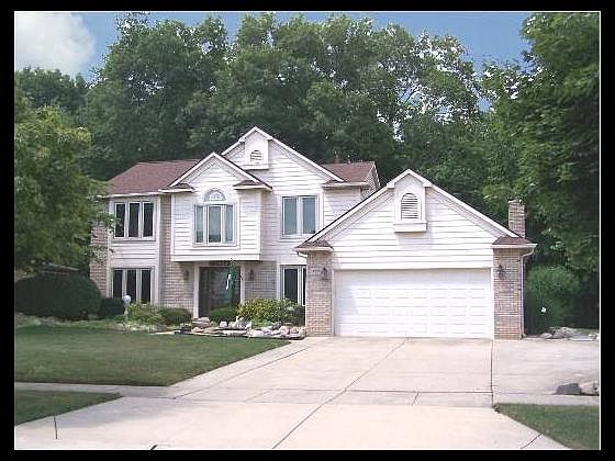 1st image of 46536 Cider Mill Dr