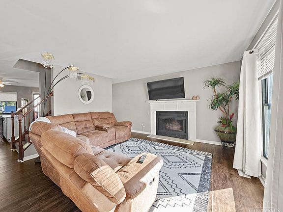 2nd image of 186 Stillmeadow Dr