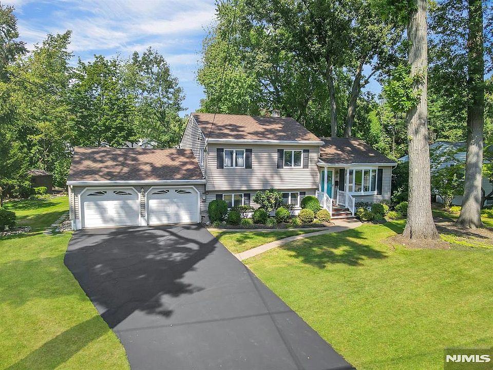 1st image of 27 Mary Lane