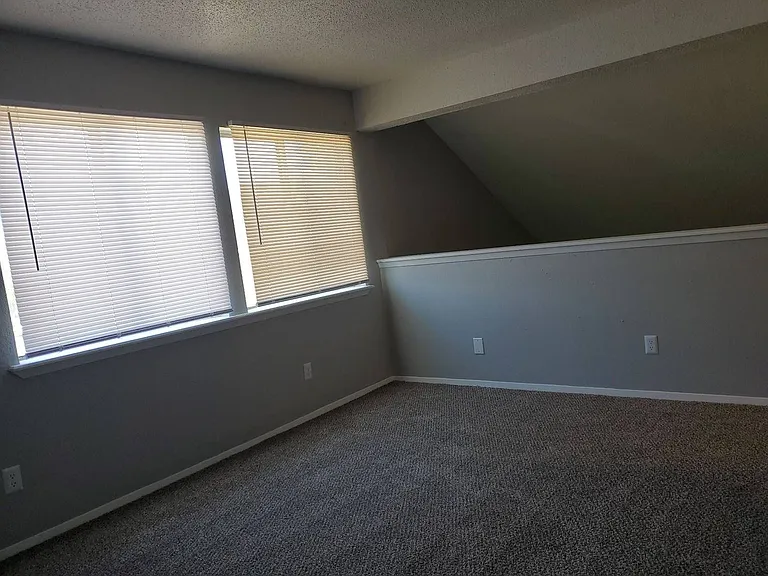Cimarron Apartments — Photo 43