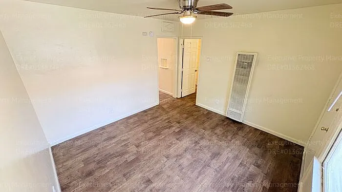1 bed, 1.0 bath, $950 — Photo 3