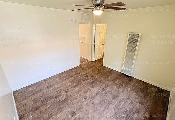 3rd image of 2321 N Inyo St #2321
