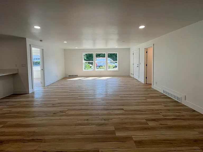 315 NE 148th Ave — Photo 21